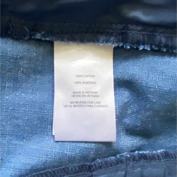 Isaac Mizrahi New York Tailored Shorts Indigo Chambray Size 4 Blue 100% Cotton - Picture 8 of 8